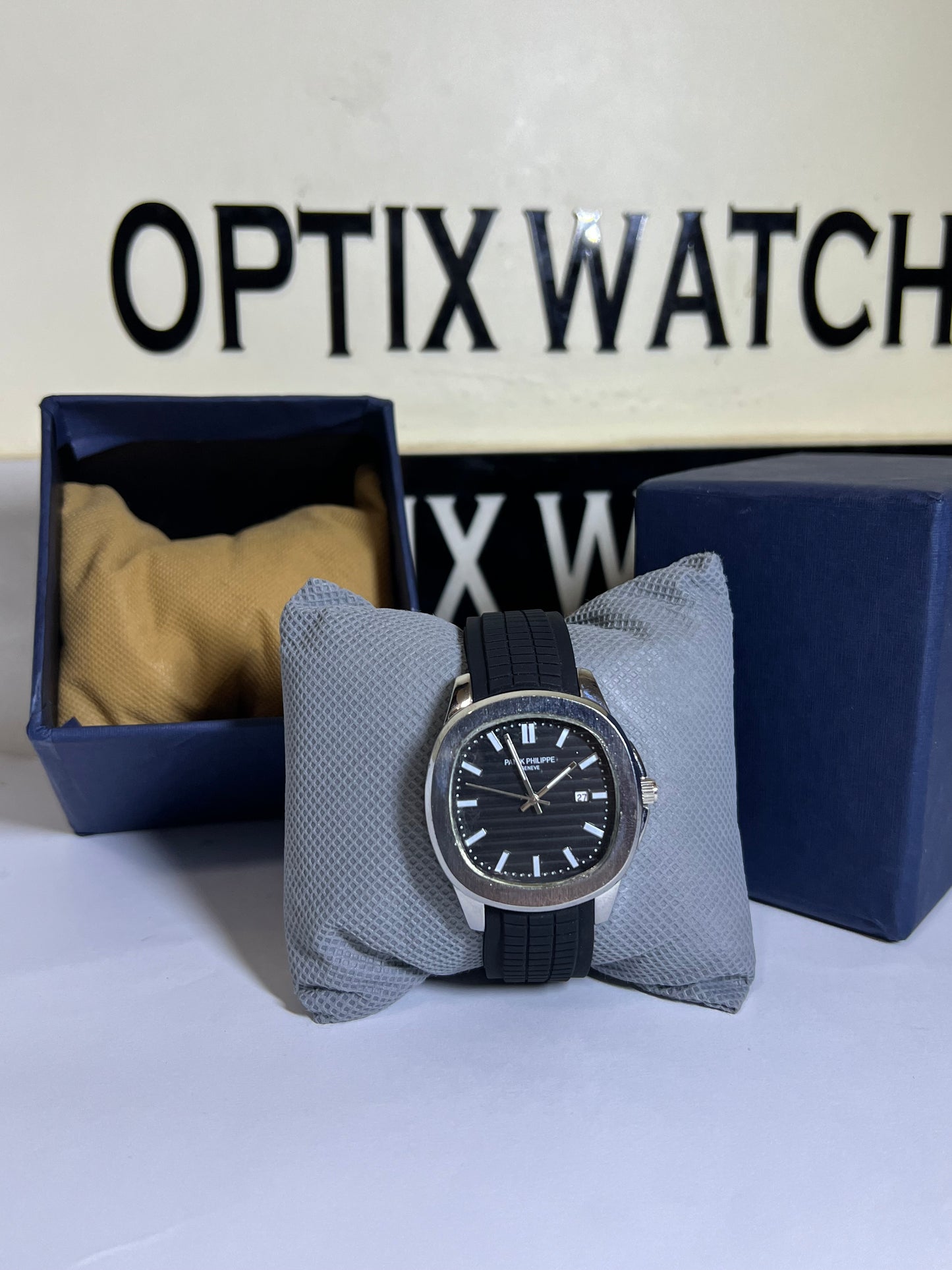 Patek Phillips Straps Watch (Branded Box)