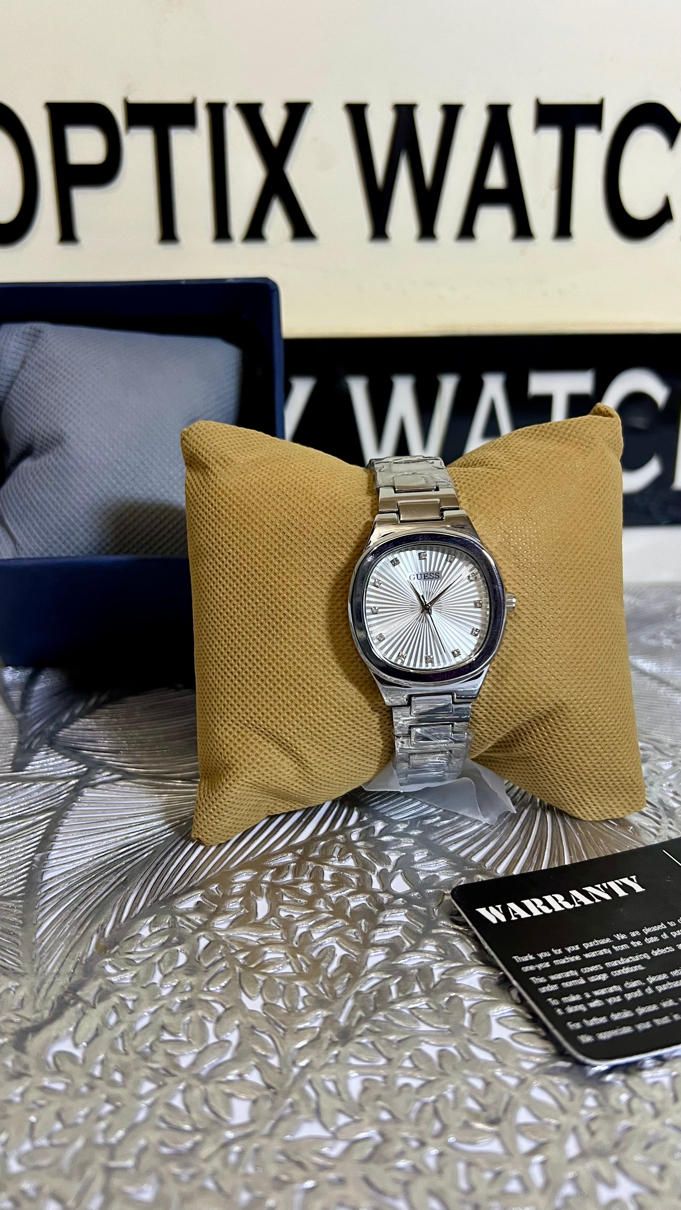 Guess Ladies (Silver White - Standard Box)