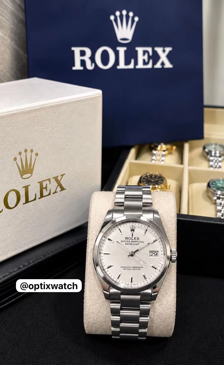 Rolex Gents (Date-Bw-02) With Rolex Box & One Year Machine Warranty